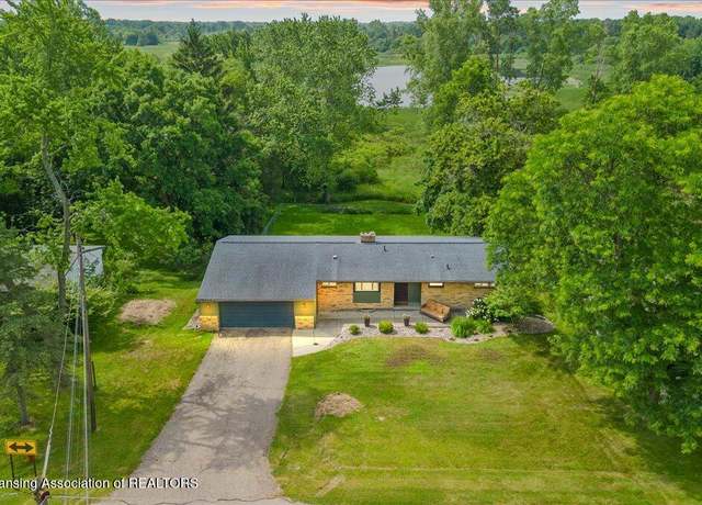 Property at 1395 Biscayne Way, Haslett, MI 48840, 4 beds, 2 baths