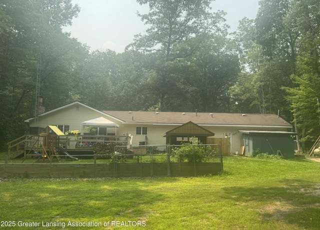 Property at 4725 S Healy Rd, Glennie, MI 48737, 4 beds, 3 baths