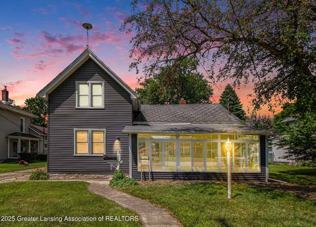 Property at 516 S Cochran Rd, Charlotte, MI 48813, 3 beds, 1 bath