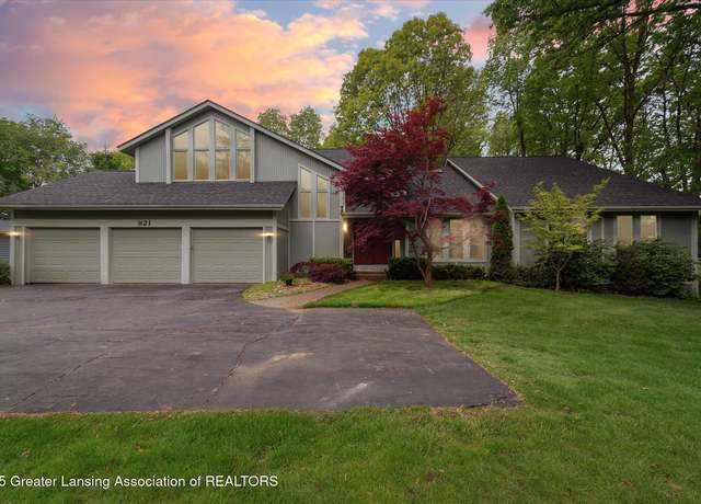 Property at 821 St Charles Pl, Wixom, MI 48393, 4 beds, 2.5 baths