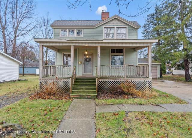 Property at 315 S Main St, Ithaca, MI 48847, 3 beds, 1.5 baths