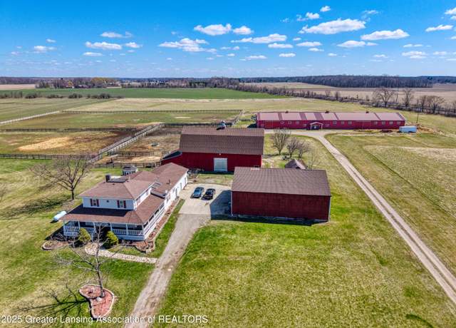 Property at 5547 S Byron Rd, Durand, MI 48429, 4 beds, 3.5 baths