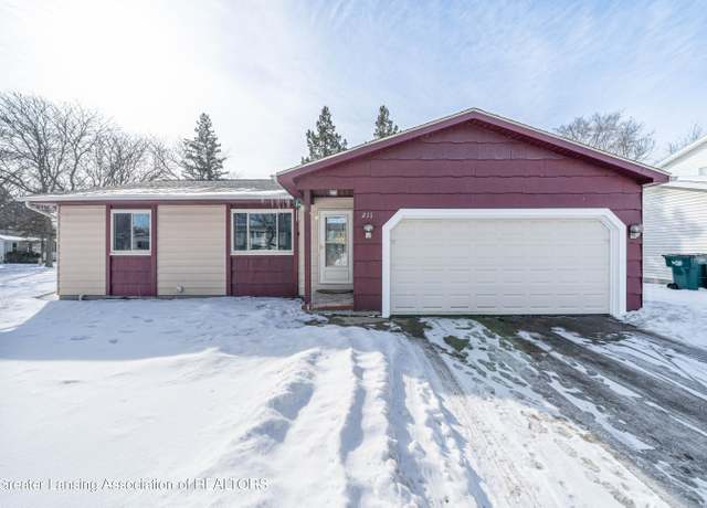 Property at 211 Raritan Rd, Lansing, MI 48911, 3 beds, 1.5 baths