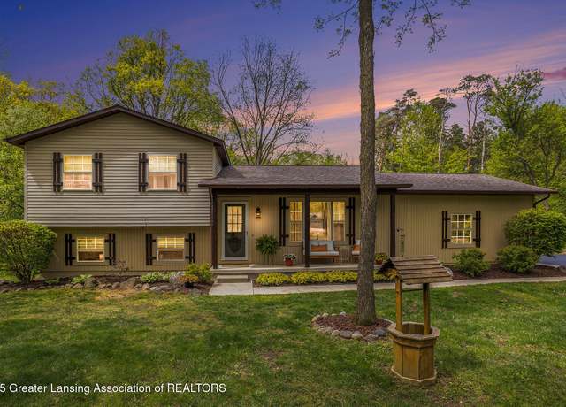 Property at 8450 Pineview Lake Dr, Linden, MI 48451, 4 beds, 2 baths