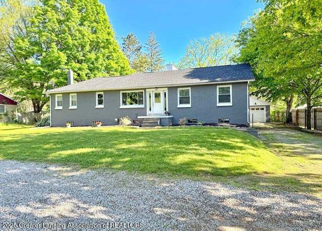 Property at 2215 Haslett Rd, East Lansing, MI 48823, 3 beds, 2.5 baths