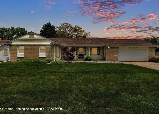 Property at 1528 Briarwood Dr, Lansing, MI 48917, 3 beds, 1.5 baths