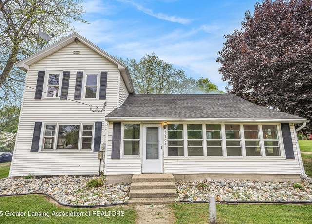 Property at 7902 N Welling Rd, St. Johns, MI 48879, 4 beds, 1 bath