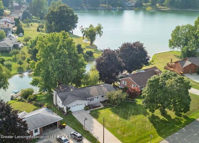 Property at 1122 E Geneva Dr, Dewitt, MI 48820, 3 beds, 3 baths