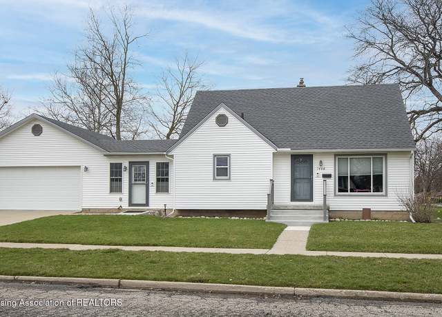 Property at 3406 Sylvan Rd, Lansing, MI 48917, 3 beds, 2 baths