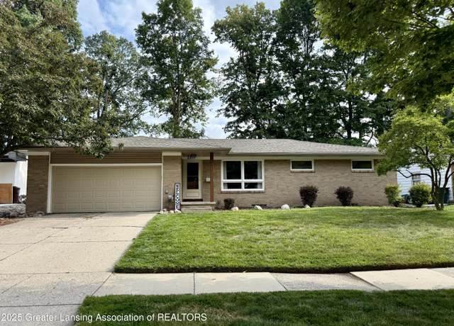 Property at 2817 Woodview Dr, Lansing, MI 48911, 3 beds, 2 baths