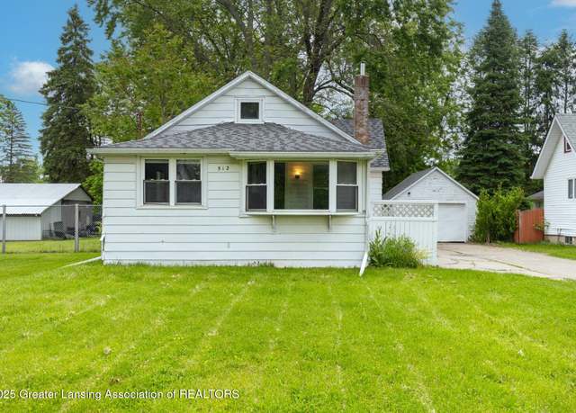 Property at 512 W Paulson St, Lansing, MI 48906, 2 beds, 1 bath