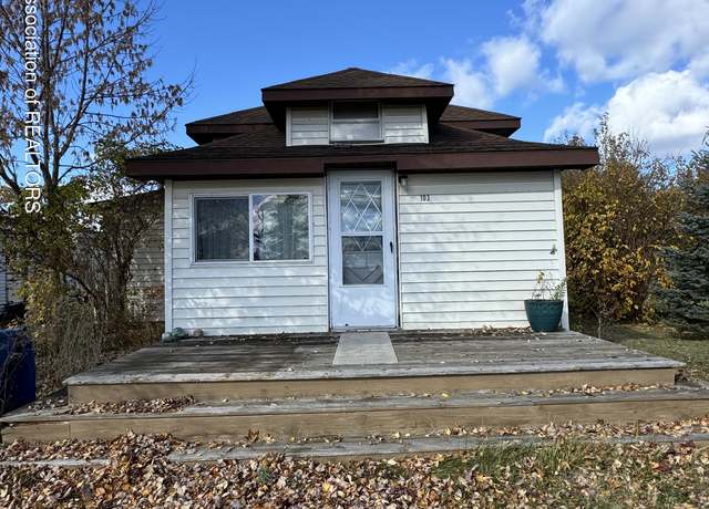 Property at 103 Grand Rapids Road Rd, Houghton Lake, MI 48629, 2 beds, 1 bath