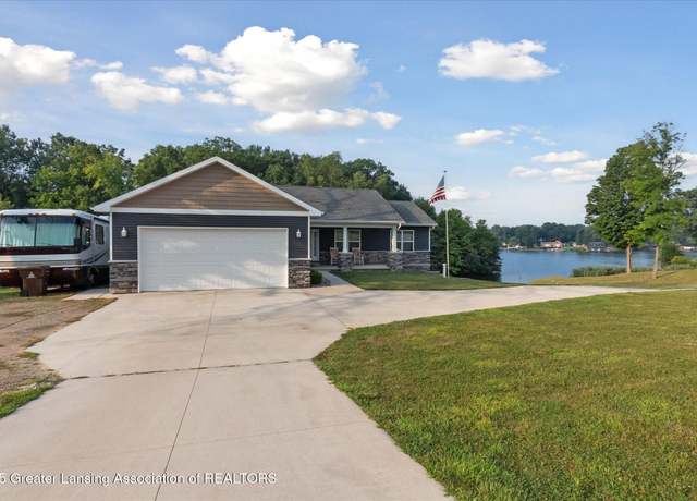 Property at 4581 Skyline Dr, Perrinton, MI 48871, 4 beds, 4 baths