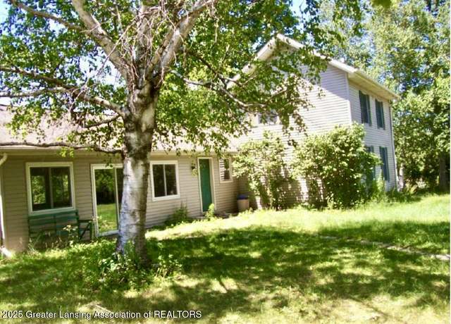 Property at 866 Gulick Rd, Haslett, MI 48840, 3 beds, 1 bath