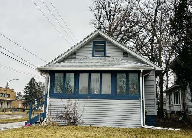 Property at 805 N Jenison Ave, Lansing, MI 48915, 2 beds, 1 bath