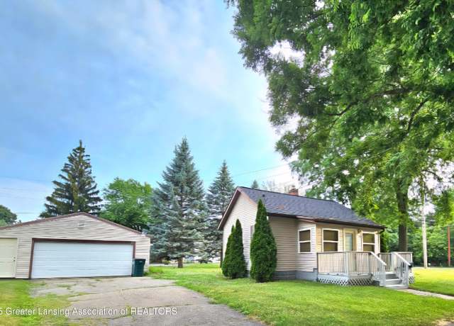 Property at 113 W Gier St, Lansing, MI 48906, 2 beds, 1 bath