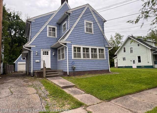 Property at 1305 W Hillsdale St, Lansing, MI 48915, 3 beds, 1.5 baths