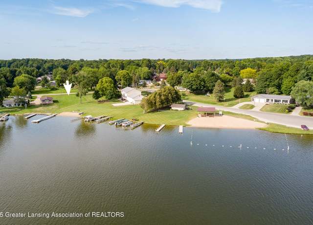Property at 17 S Skyline Dr, Perrinton, MI 48871