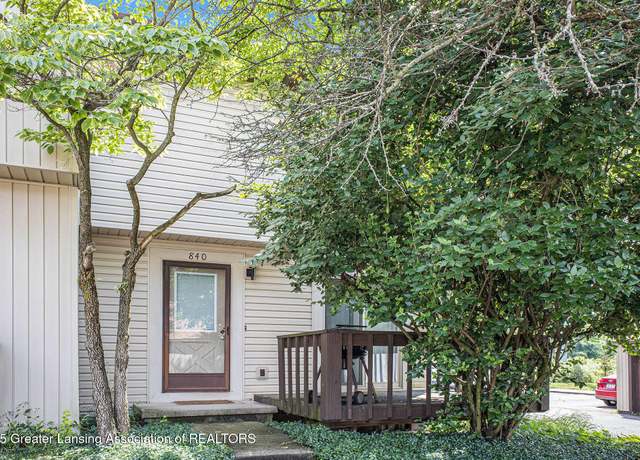 Property at 840 Armstrong Rd, Lansing, MI 48911, 2 beds, 1.5 baths