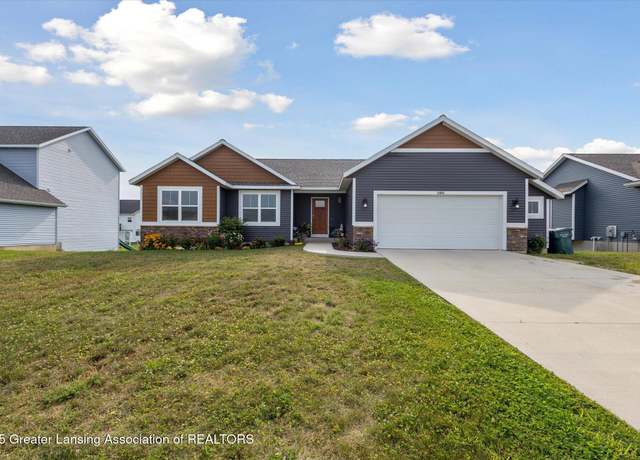 Property at 11694 64th Ave, Allendale, MI 49401, 3 beds, 2 baths