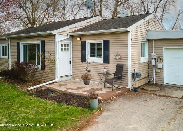 Property at 15412 Airport Rd, Lansing, MI 48906, 3 beds, 1 bath