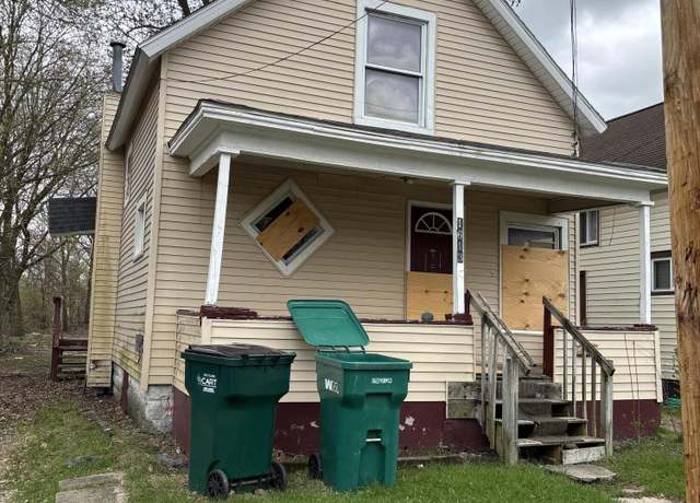 Property at 1613 Martin St, Lansing, MI 48910, 3 beds, 1 bath