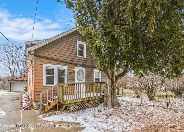 Property at 2915 Creston Ave, Lansing, MI 48906, 4 beds, 1 bath
