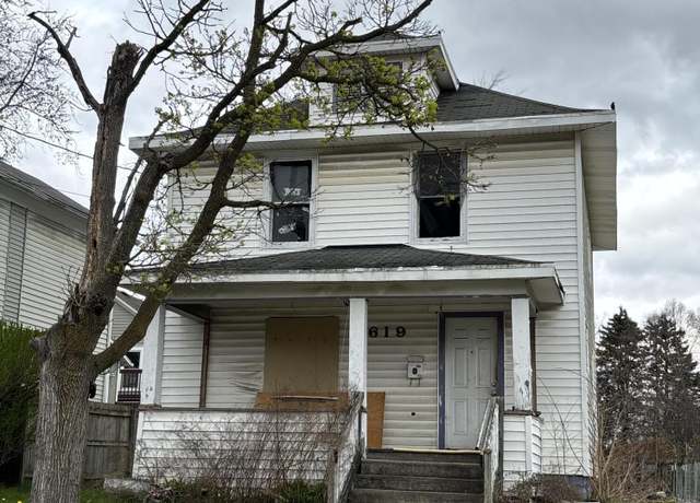 Property at 619 Baker St, Lansing, MI 48910, 4 beds, 2 baths