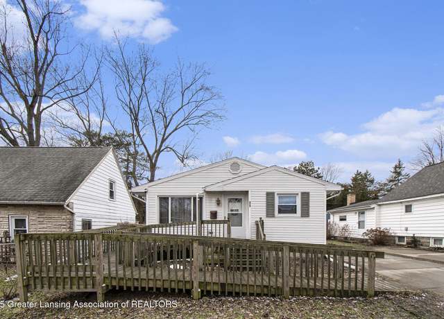Property at 207 N Deerfield Ave, Lansing, MI 48917, 3 beds, 1 bath