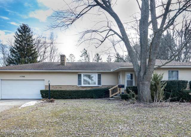 Property at 11740 Broadbent Rd, Lansing, MI 48917, 3 beds, 2.5 baths