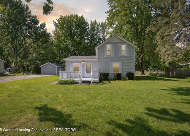 Property at 104 Saint Marys St, Corunna, MI 48817, 3 beds, 1 bath