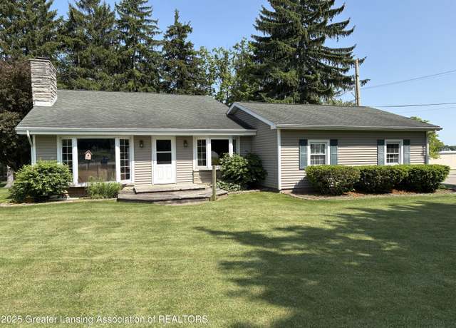 Property at 1064 W Shepherd St, Charlotte, MI 48813, 3 beds, 2 baths