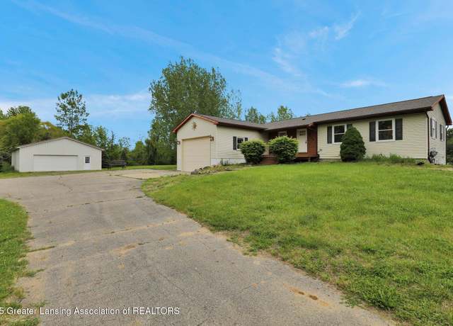 Property at 3115 Dietz Rd, Williamston, MI 48895, 4 beds, 3 baths