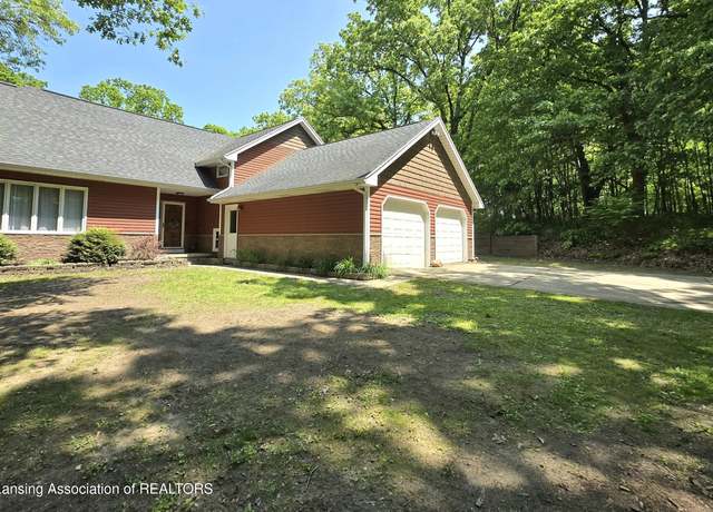 Property at 4423 Hyatt St, Eaton Rapids, MI 48827, 4 beds, 3 baths