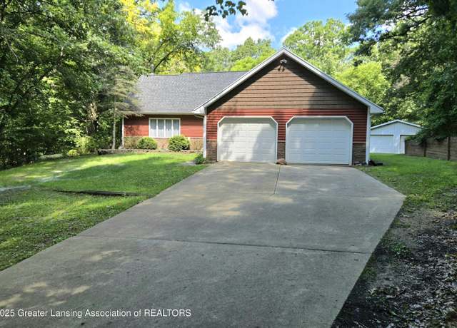 Property at 4423 Hyatt St, Eaton Rapids, MI 48827, 4 beds, 3 baths