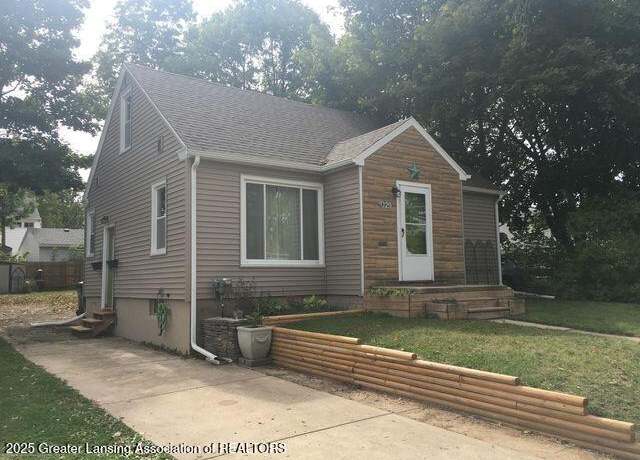 Property at 1029 Cooper Ave, Lansing, MI 48910, 3 beds, 1 bath