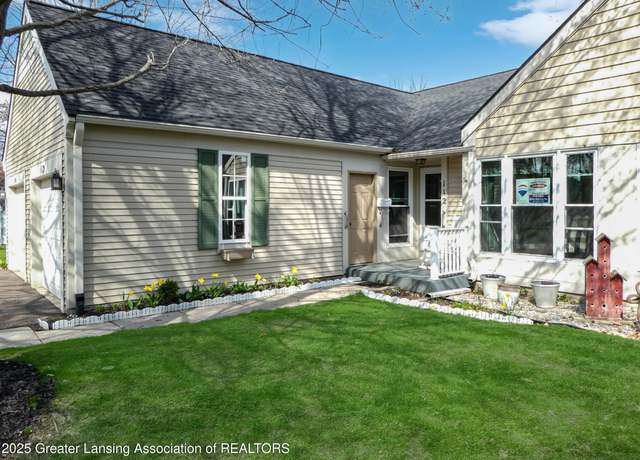 Property at 112 Blossom Dr, Portland, MI 48875, 2 beds, 3 baths