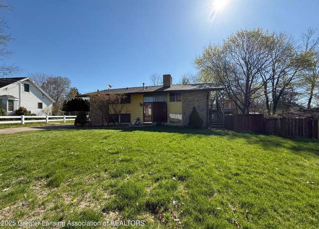 Property at 2122 Coolidge St, Lansing, MI 48906, 6 beds, 2 baths