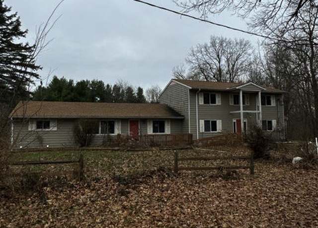 Property at 370 Church St, Hubbardston, MI 48845, 8 beds, 4.5 baths