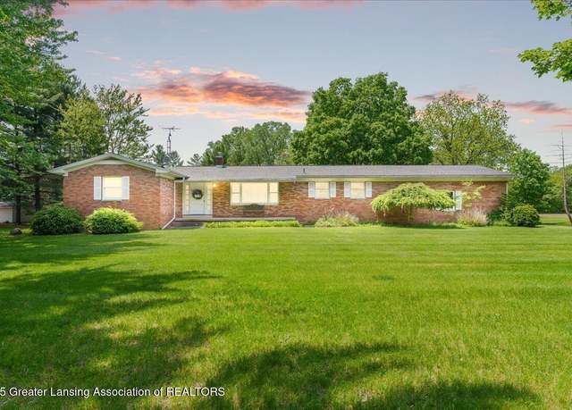 Property at 625 Park Ln, Corunna, MI 48817, 3 beds, 1.5 baths