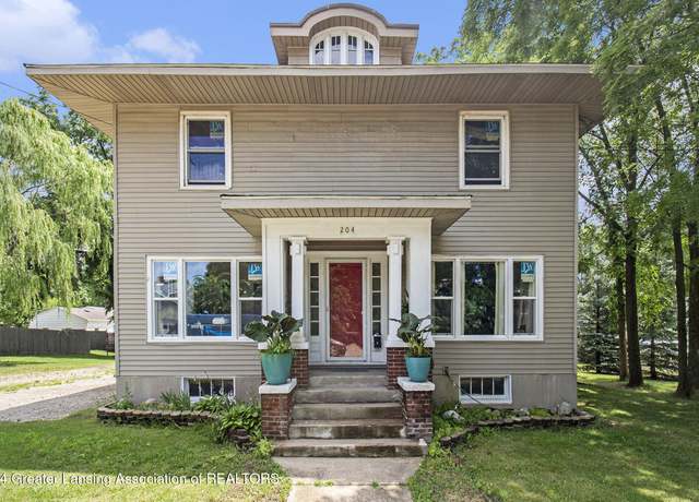 Property at 204 N Whittemore St, St. Johns, MI 48879, 4 beds, 1.5 baths