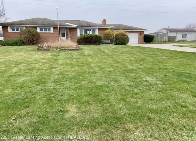 Property at 3156 E M-21 Rd, St. Johns, MI 48879, 3 beds, 1.5 baths