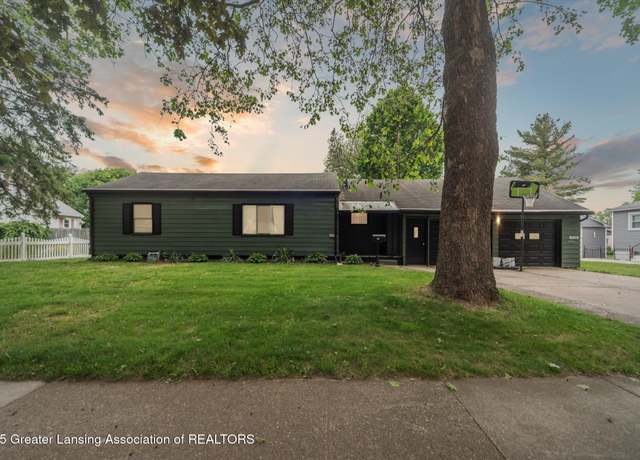 Property at 925 Summit St, Owosso, MI 48867, 4 beds, 1 bath