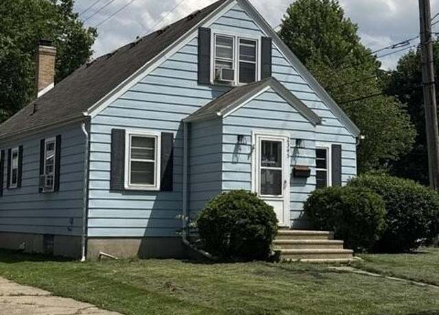 Property at 2345 Lyons Ave, Lansing, MI 48910, 3 beds, 1 bath