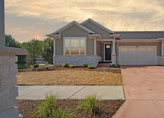Property at 623 Aquila Dr, East Lansing, MI 48823, 2 beds, 2 baths