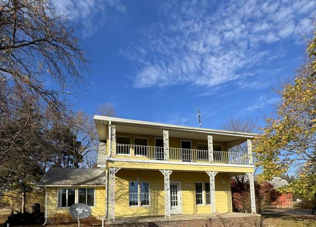 Property at 607 E King St, Corunna, MI 48817, 3 beds, 2 baths