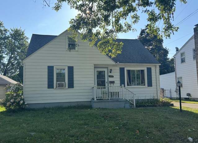 Property at 1226 N Foster Ave, Lansing, MI 48912, 4 beds, 1 bath