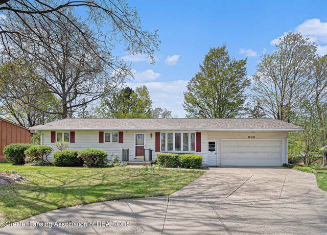 Property at 938 E Scott St, Grand Ledge, MI 48837, 3 beds, 2 baths