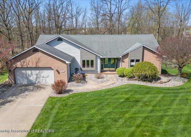Property at 15090 Duxbury Ln, Lansing, MI 48906, 5 beds, 3 baths
