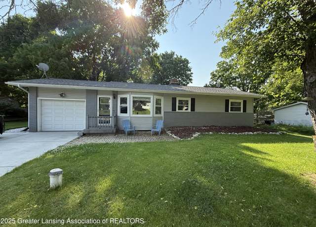 Property at 2703 Dellridge Dr, Holt, MI 48842, 3 beds, 1.5 baths